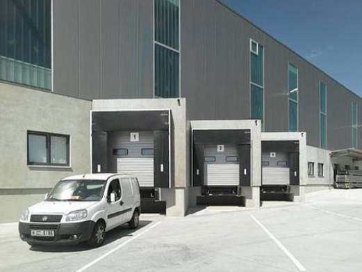 loading dock door.jpeg